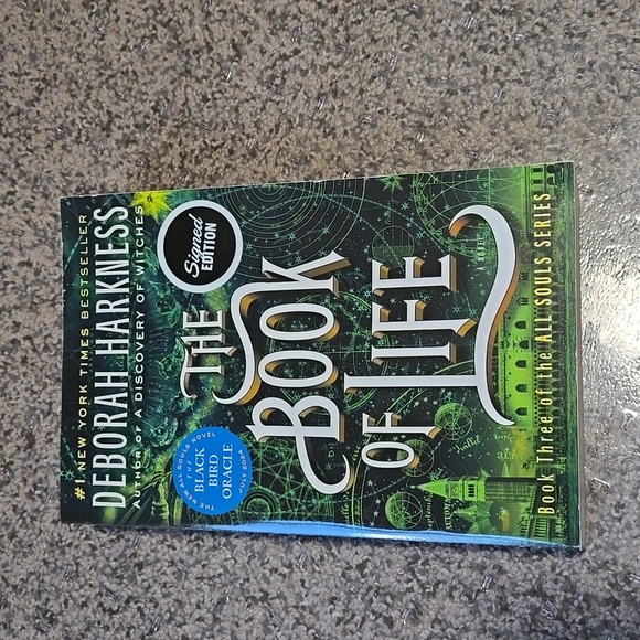 *Signed* All Souls Series - Debirah Harkness - Picture 3 of 14